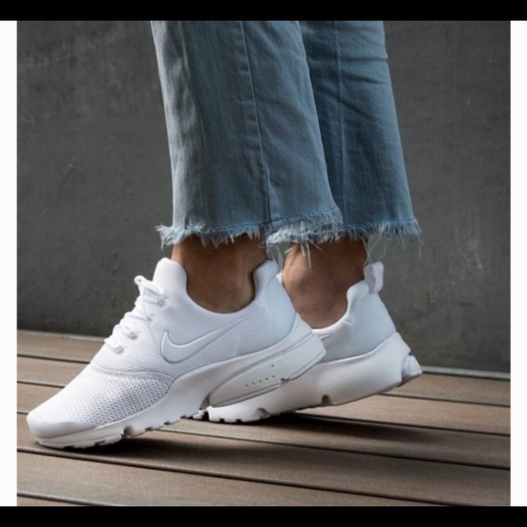 Nike Shoes - NIKE PRESTO FLY white
